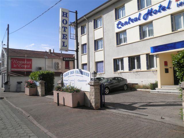 Central Hotel Saint-Priest  Eksteriør bilde