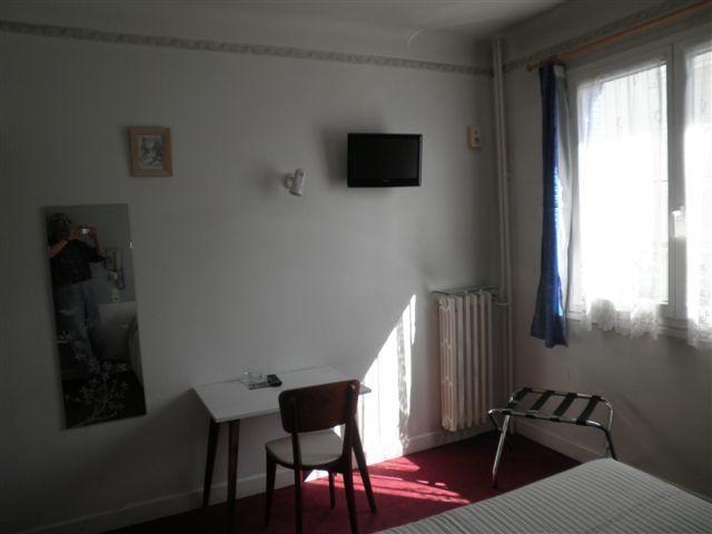 Central Hotel Saint-Priest  Eksteriør bilde
